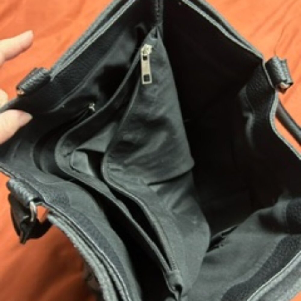 Purse - Picture 3 of 3